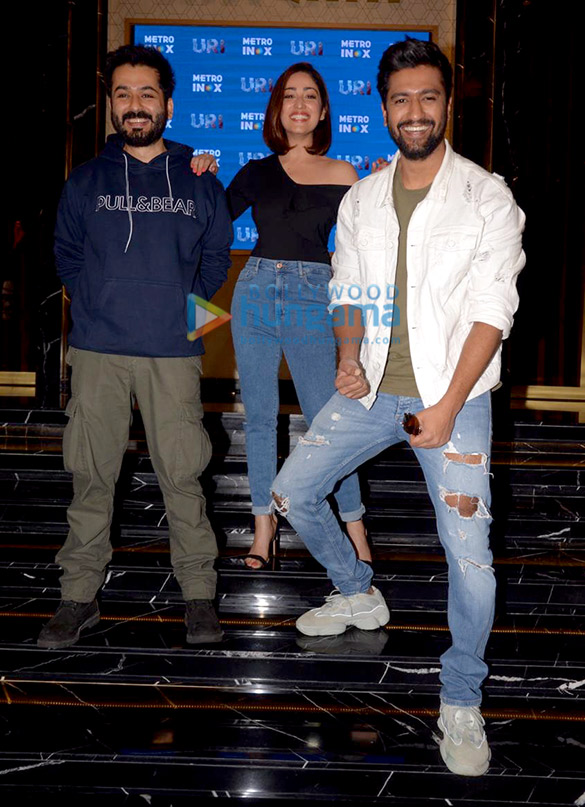 vicky kaushal and yami gautam grace the special screening of uri for the indian army officers 1