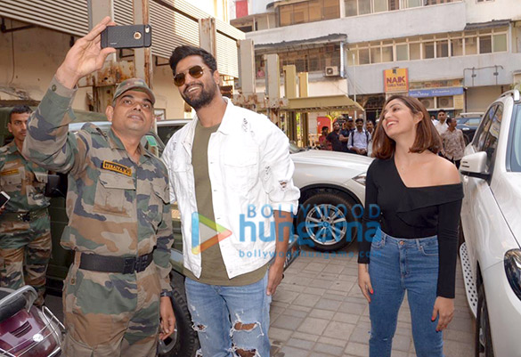 vicky kaushal and yami gautam grace the special screening of uri for the indian army officers 5