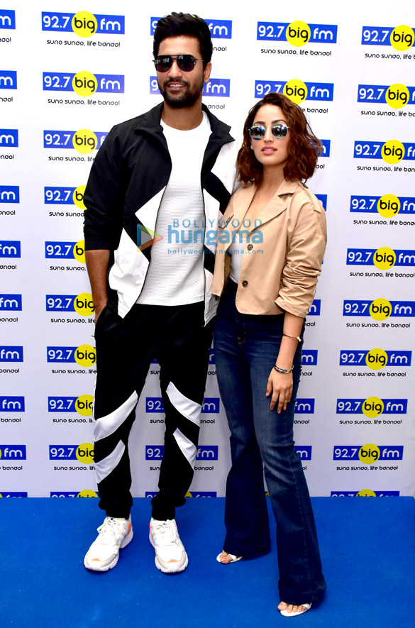 yami gautam and vicky kaushal promote uri at the 92 7 big fm office 5