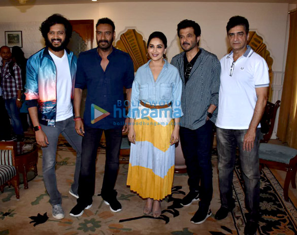 cast of total dhamaal snapped during promotional interviews 4