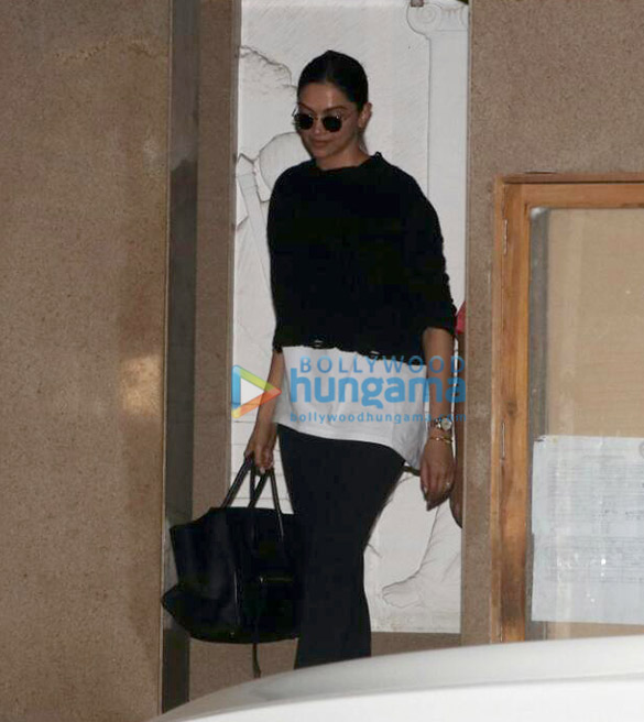 deepika padukone spotted at a clinic in bandra 3 2