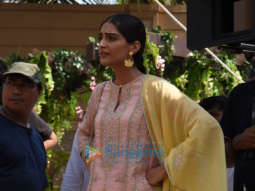 on the sets of the movie Ek Ladki Ko Dekha Toh Aisa Laga