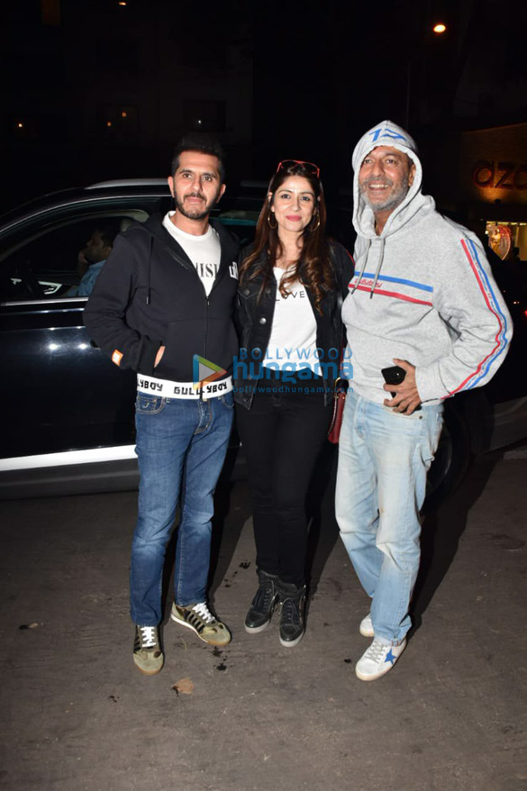 elli avrram sonal chauhan mira rajput and others spotted at soho house in juhu4 2