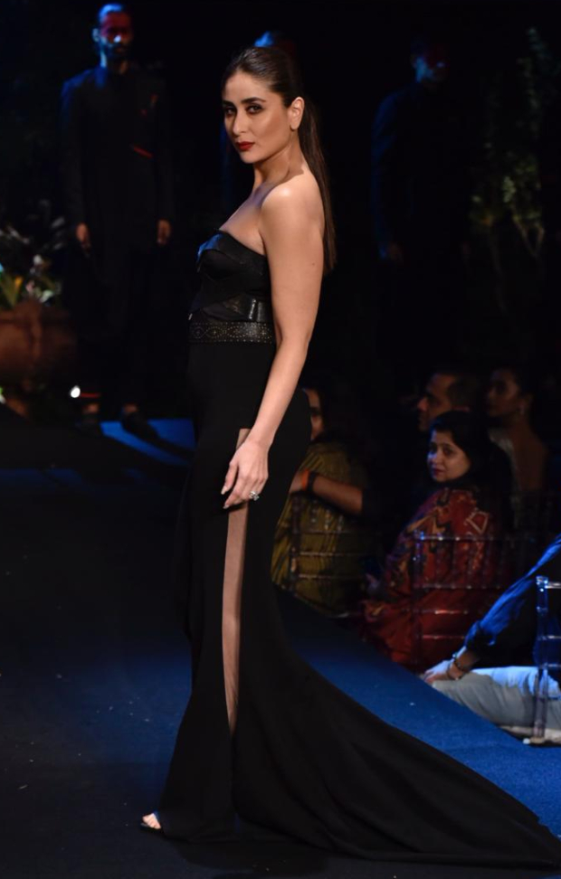 Kareena Kapoor Khan for Shantanu and Nikhil at LFW 2019 Summer_Resort finale (4)