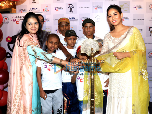 mira rajput snapped at the helping hands exhibition and fundraiser at st regis lower parel 1