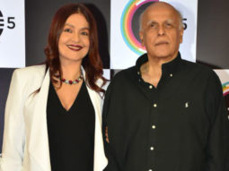Pooja Bhatt, Mahesh Bhatt and others grace the Zee5 anniversary celebrations