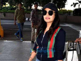 Pooja Hegde and Neha Kakkar snapped at the airport