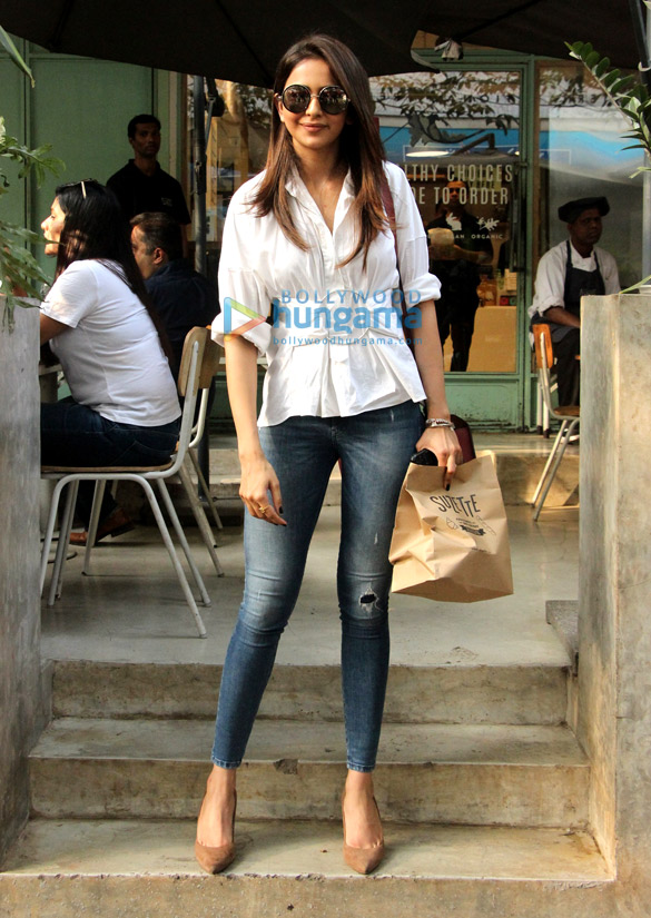 Rakul Preet Singh spotted at the Kitchen Garden in Bandra