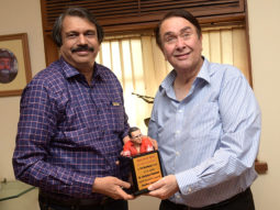 Randhir Kapoor bonds with author Chaitanya Padukone over his book R D Burmania