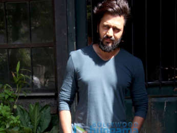 Ranveer Singh and Riteish Deshmukh spotted at Bandra