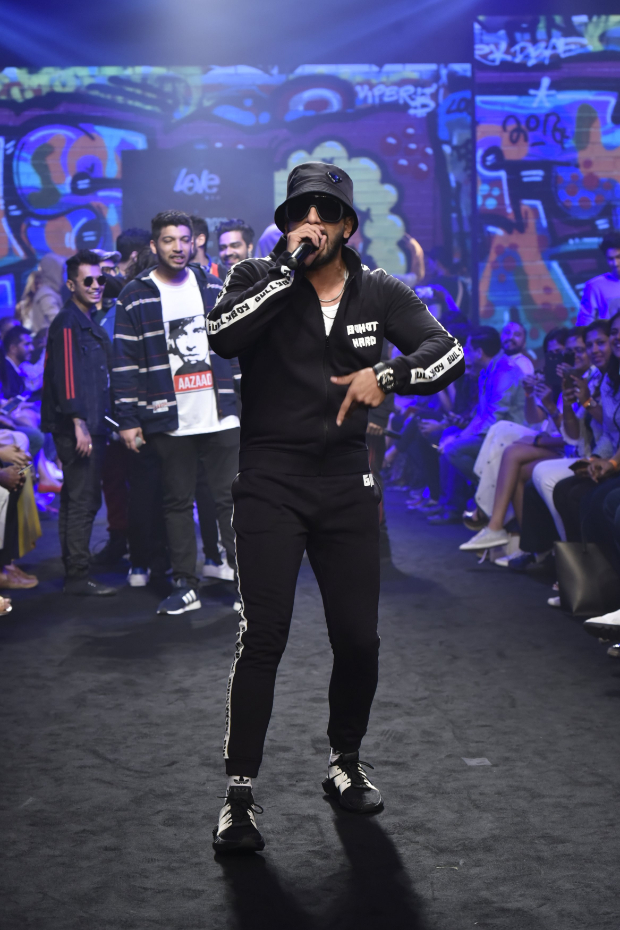 Ranveer Singh for Gully Gen (Love Gen x Gully Boy) at LFW 2019 Summer_Resort (1)