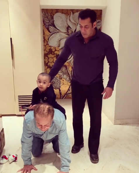 "Nana and Mamu time" - Salman Khan's dad Salim Khan giving a ride to little Ahil Sharma is winning the internet