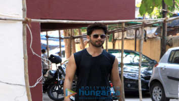 Shahid Kapoor spotted outside the gym in Bandra