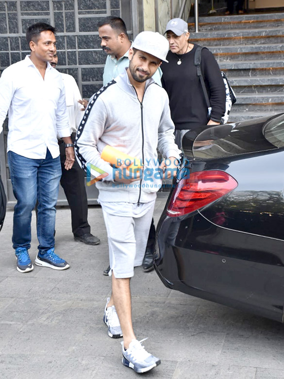 shahid kapoor spotted outside the gym in juhu 4