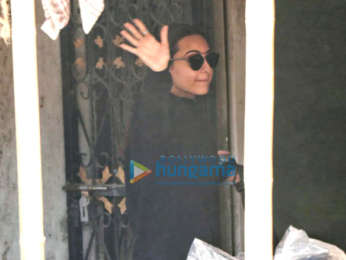 Sonakshi Sinha and Sara Ali Khan spotted at gym in Khar