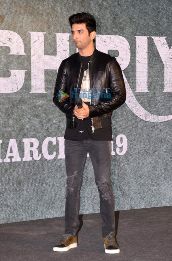 sushant singh rajput bhumi pednekar ronnie screwvala and manoj bajpayee attend the press meet of the film sonchiriya 6
