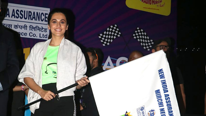 Taapsee Pannu attends Mirchi Neon Run