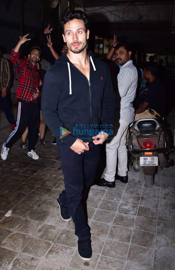 tiger shroff spotted at a dance class in andheri 1