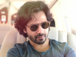Varun Dhawan posted a shirtless picture on Instagram and our minds have stopped working
