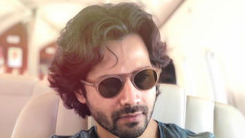 Varun Dhawan posted a shirtless picture on Instagram and our minds have stopped working