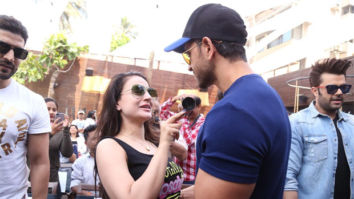 This Kaho Naa Pyaar Hai reunion of Hrithik Roshan and Ameesha Patel will definitely make you NOSTALGIC!