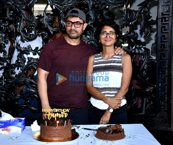 Aamir Khan celebrates his birthday with media Aamir Khan celebrates his birthday with media