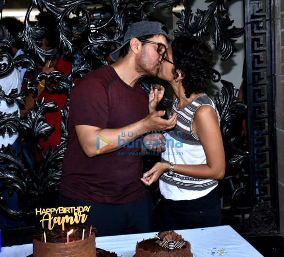 aamir khan celebrates his birthday with media 3