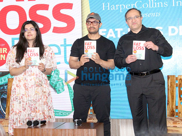 Aamir Khan snapped at the launch of Nikhil Dhurandhar’s book Fat-Loss Diet Aamir Khan snapped at the launch of Nikhil Dhurandhar’s book Fat-Loss Diet