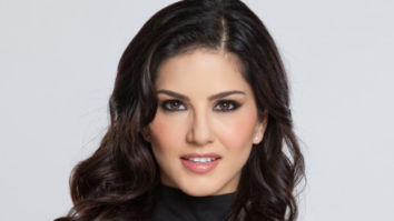 After Malayalam debut with Veeramadevi, Sunny Leone to essay the role of a politician in Tamil film