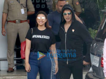 Akshay Kumar and Parineeti Chopra snapped at the airport