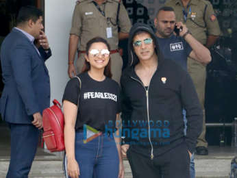 Akshay Kumar and Parineeti Chopra snapped at the airport