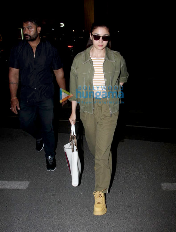 Alia Bhatt, Disha Patani, Taapsee Pannu and others snapped at the airport Alia Bhatt, Disha Patani, Taapsee Pannu and others snapped at the airport
