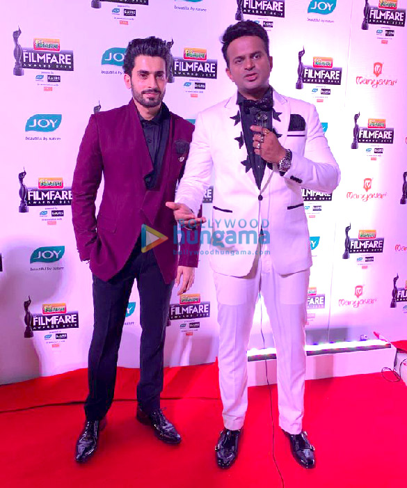 celebs grace 64th filmfare awards 2019 4