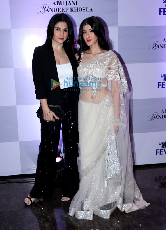 celebs grace abu jani and sandeep khoslas fashion show 1