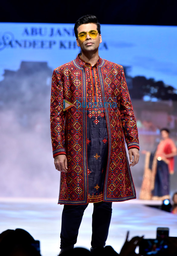 celebs grace abu jani and sandeep khoslas fashion show 3 2