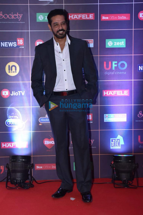 celebs grace news 18 reel movie awards 012 2