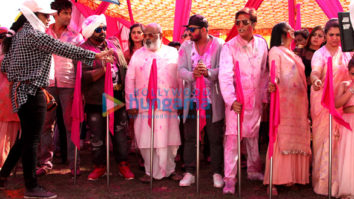 On The Sets from the movie Family of Thakurganj