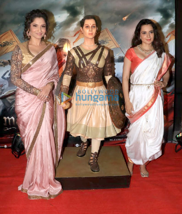 Kangana Ranaut and Ankita Lokhande snapped at ‘Manikarnika – The Queen Of Jhansi’ success party Kangana Ranaut and Ankita Lokhande snapped at ‘Manikarnika – The Queen Of Jhansi’ success party
