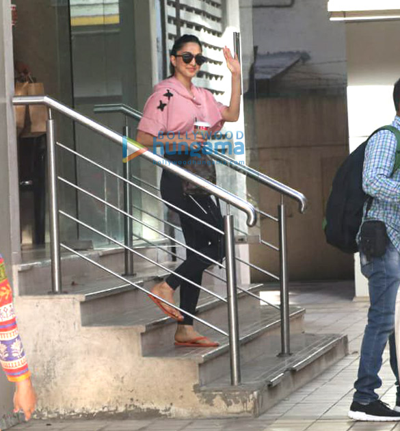 kiara advani snapped at the premises of her dance classes in khar 1