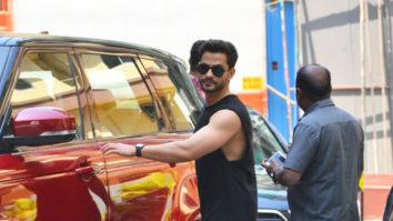 Kunal Khemu SPOTTED at Body Sculptor Gym, Khar