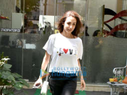 Malaika Arora spotted after a salon session in Bandra