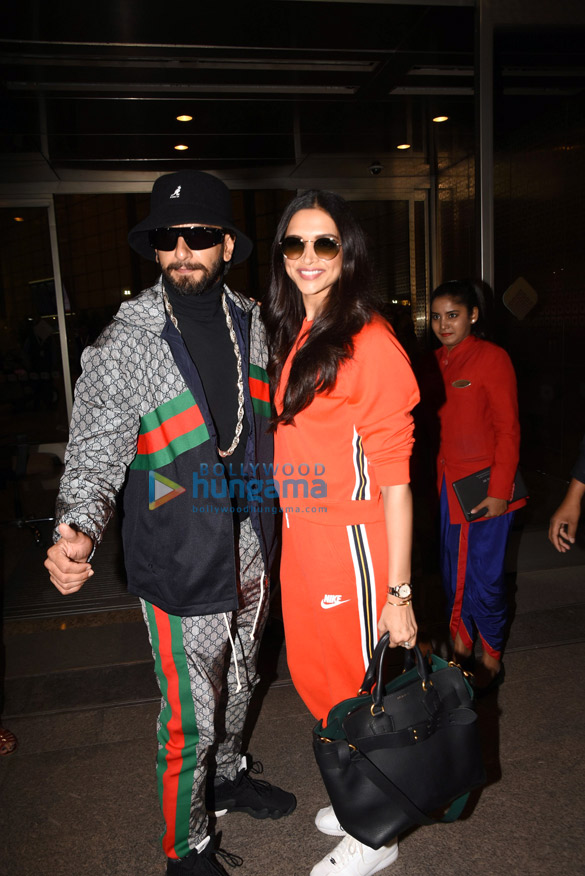 Ranveer Singh, Deepika Padukone, Shraddha Kapoor and others snapped at the airport Ranveer Singh, Deepika Padukone, Shraddha Kapoor and others snapped at the airport