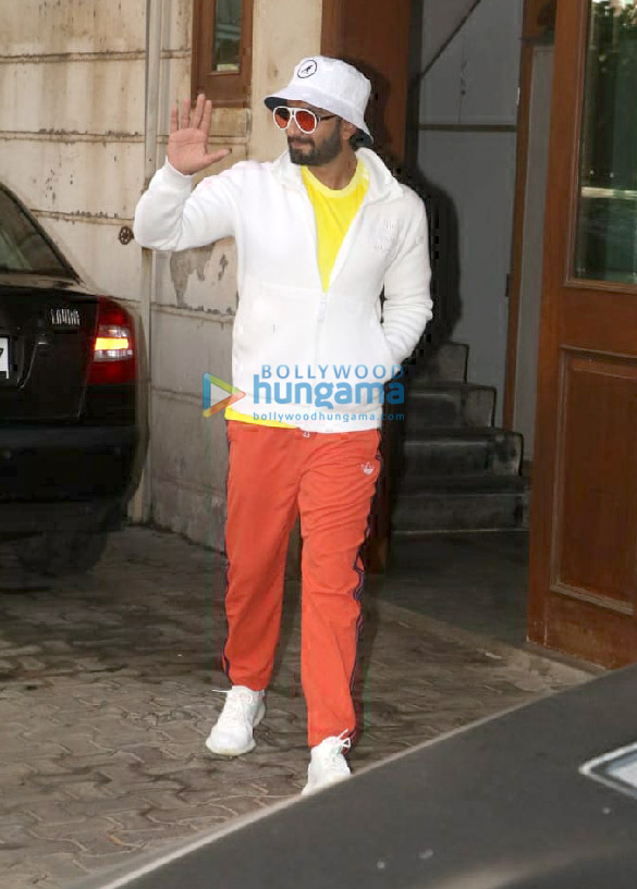 ranveer singh spotted at outside a dubbing studio 5