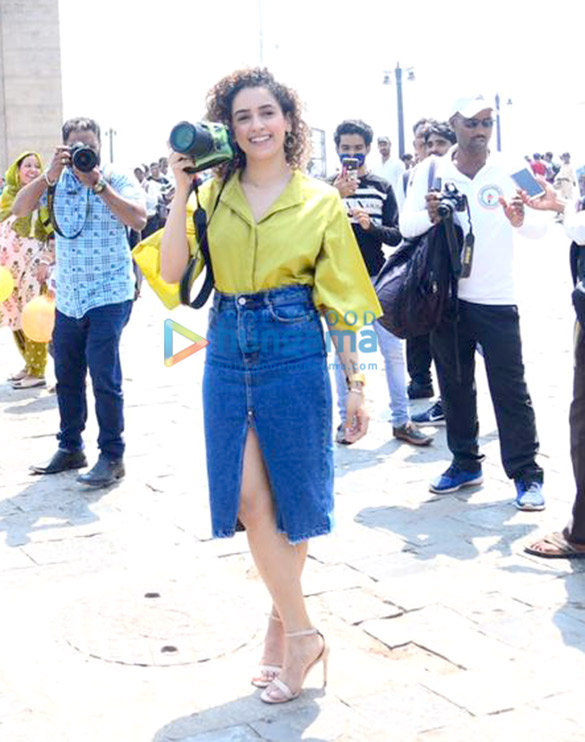 sanya malhotra promotes photograph at gateway of india mumbai 4