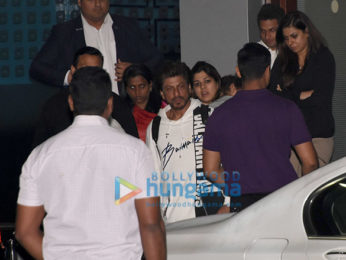 Shah Rukh Khan, Janhvi Kapoor, Dia Mirza and others snapped at the airport