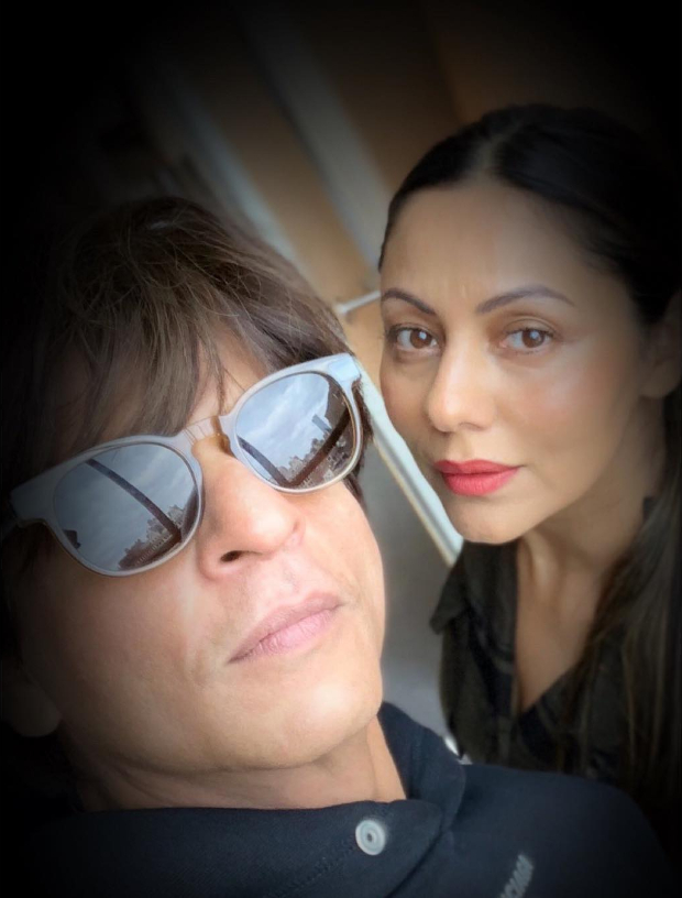 Shah Rukh Khan shares a lovely selfie with Gauri Khan on World Theatre Day