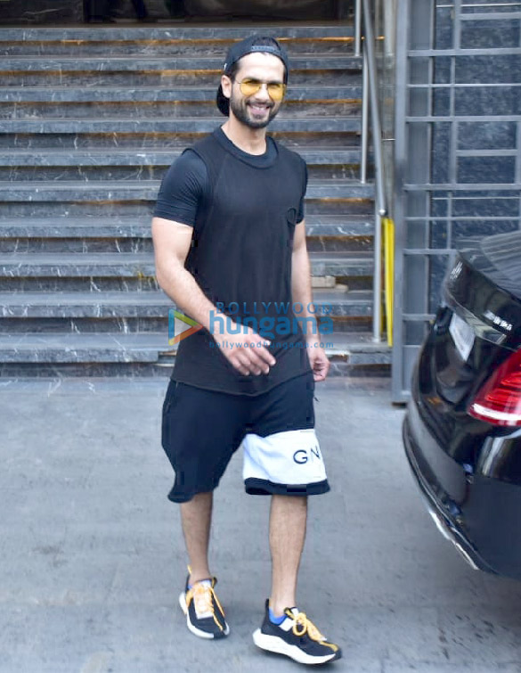 shahid kapoor spotted at gym in juhu 1