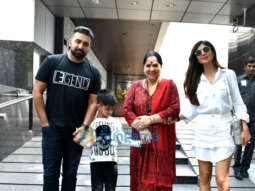 Shilpa Shetty and family spotted at Hakkasan in Bandra