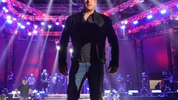 FIRST PIC OUT: Salman Khan sets stage on FIRE on Dabangg Reloaded tour; Katrina Kaif, Sonakshi Sinha, Jacqueline Fernandez to join in