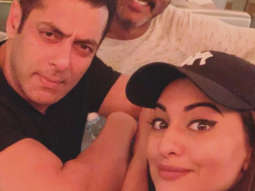 Dabangg Reloaded 2019 – Sonakshi Sinha shares a selfie with Salman Khan and Prabhu Deva